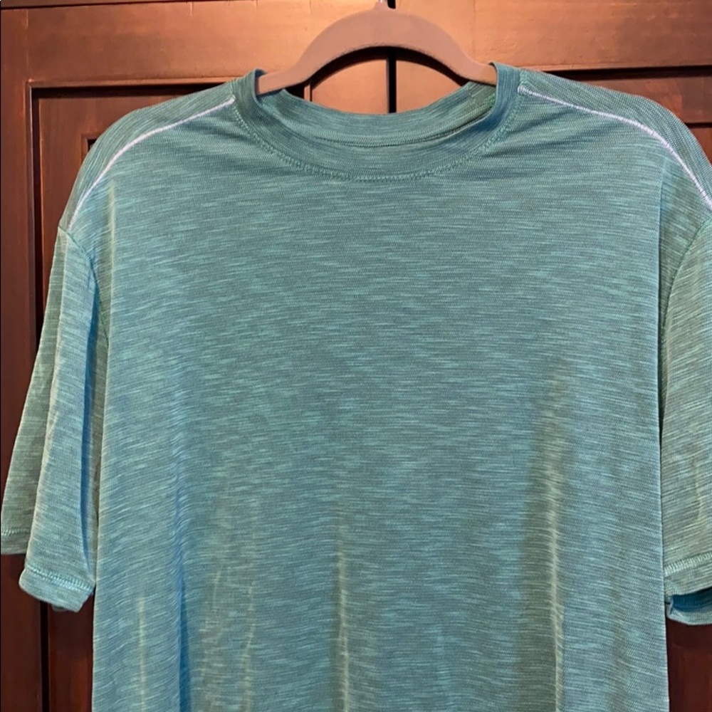 Tommy Bahama short sleeve tee